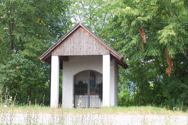 Kapelle auf dem Weg von Friesheim nach Illkofen.